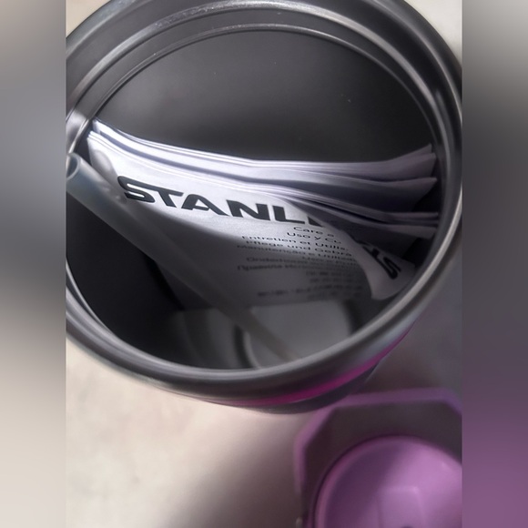 Stanley IceFlow 30 oz Flip-Straw Tumbler - Camelia Pink - Picture 3 of 5